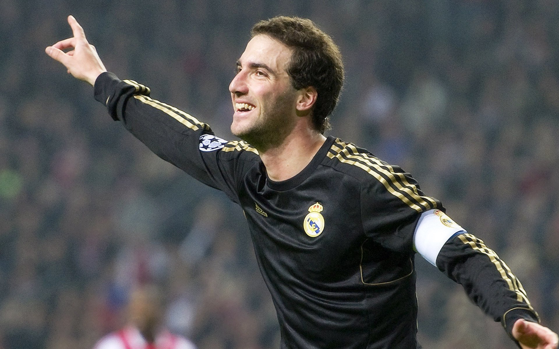 非洲德比外的欧洲之星，弗拉霍维奇高光表现如何映照几内亚与喀麦隆之战