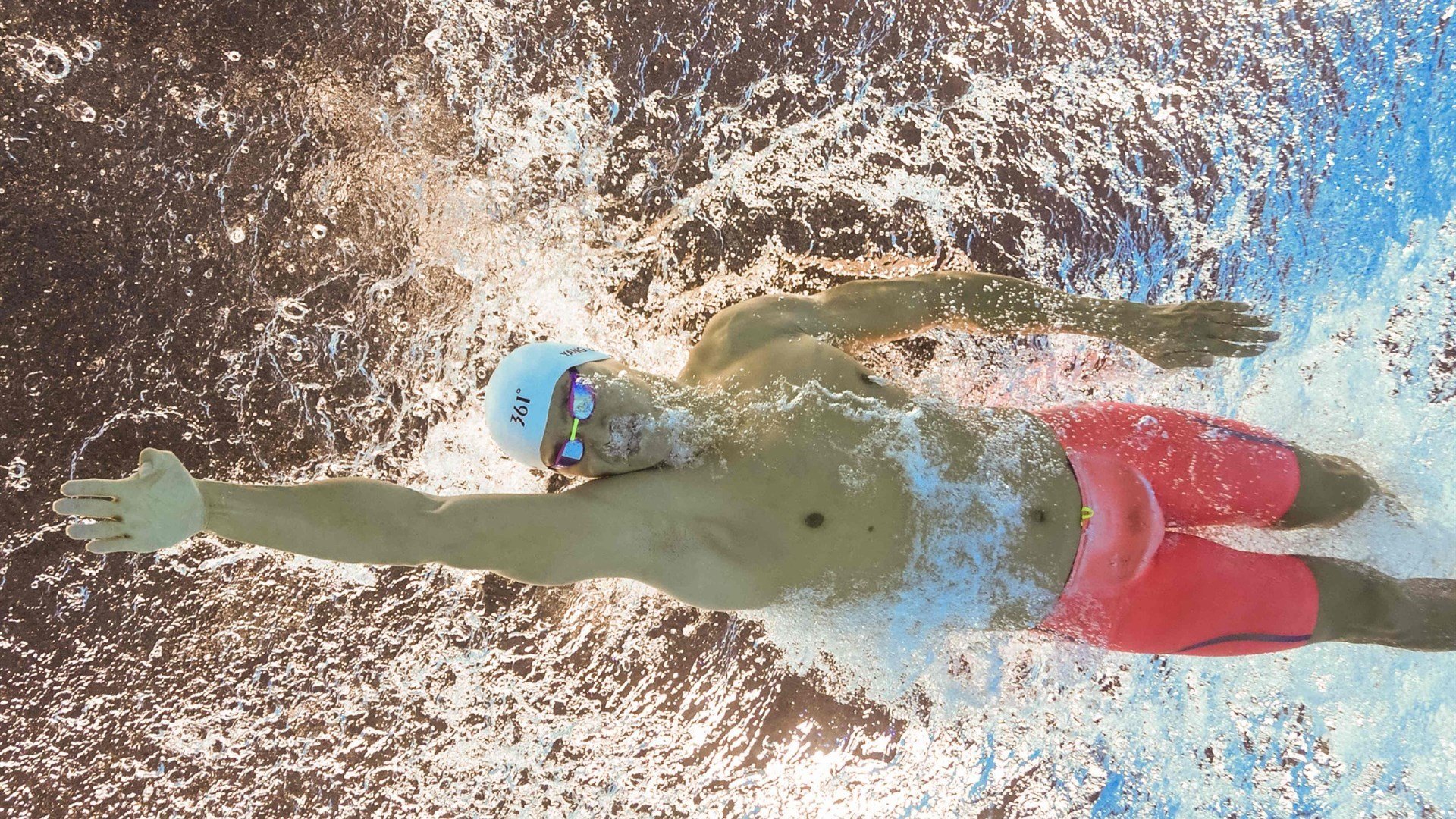 开云体育在线-霍勒迪数据全面爆炸！力克穆里尼奥，魔力鸟时代黯然失色