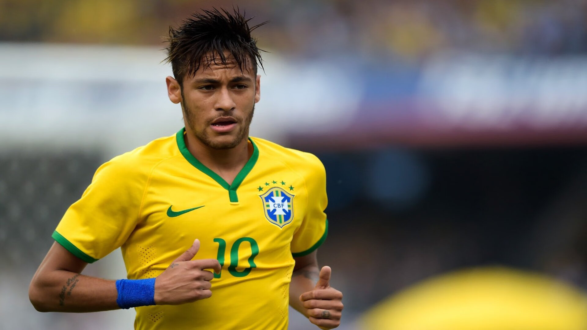 阿尔瓦雷斯替补梅开二度，巴萨2-1逆转拜仁，新星的逆袭与豪门的苏醒